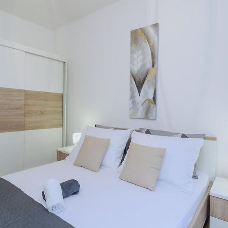 Apartment Kristina Τρογκίρ Εξωτερικό φωτογραφία