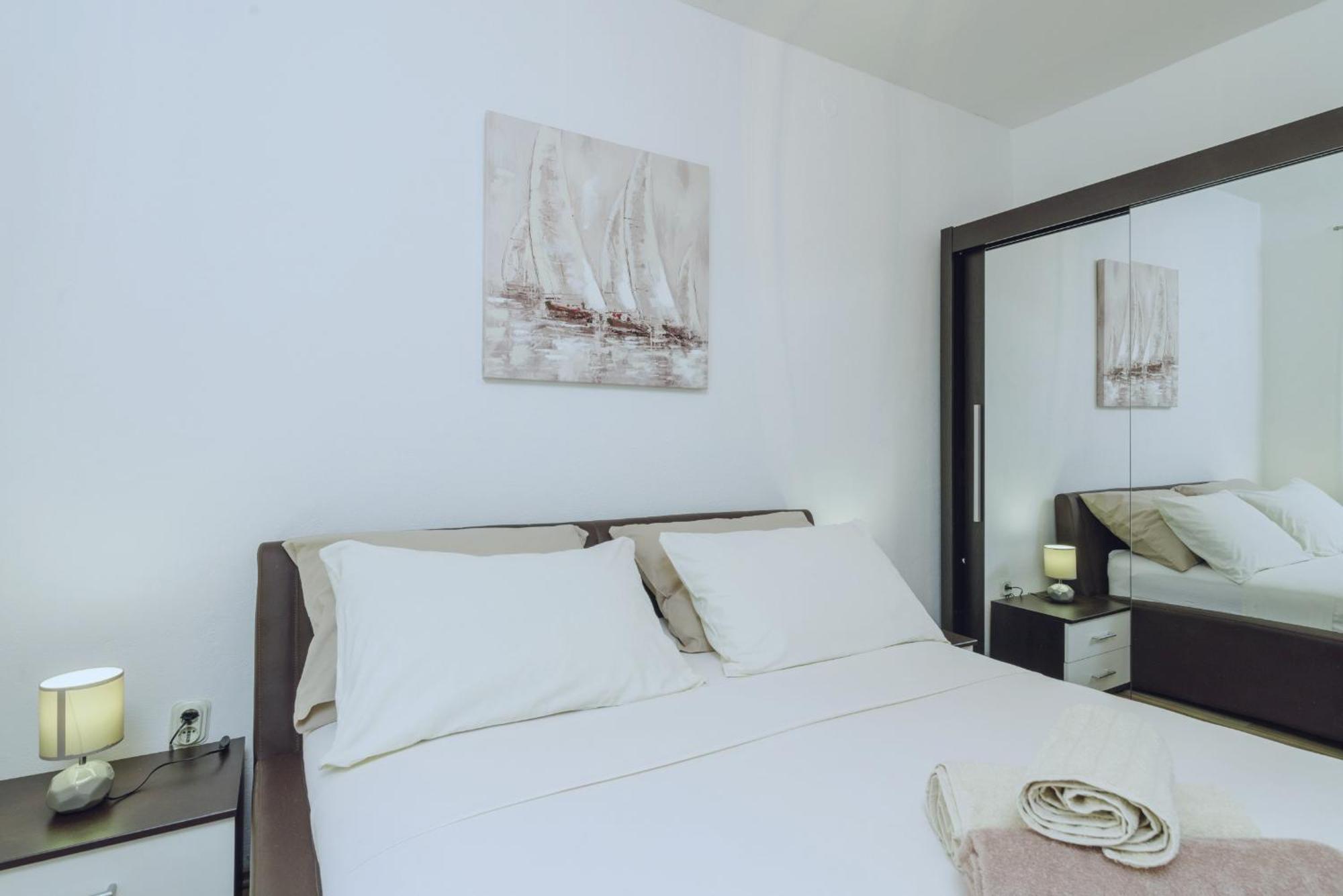 Apartment Kristina Τρογκίρ Εξωτερικό φωτογραφία